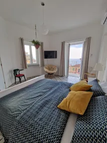 Circe Apartment - Image 5