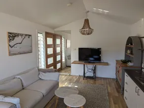 Nora's shack| Relaxing Noraville escape - Image 2