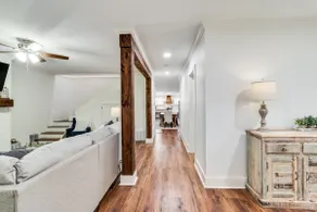 Central spacious 4br w/2 kings - Image 4
