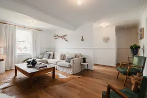 Hamptons On Selby- Barwon Heads. Family and couples beach escape - Image 2
