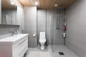 SuperLuxe Penthouse Sauna+Balcony • Gym • Parking - Image 3