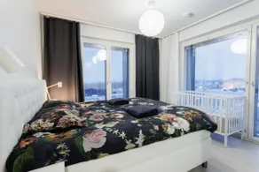 SuperLuxe Penthouse Sauna+Balcony • Gym • Parking - Image 2