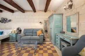 Traditional Townhouse - Rooftop Terrace - Image 4