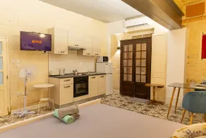 RUWTS Valletta Central Maisonette - Image 2