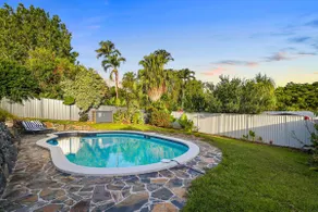 Elevated Entertainer - Modern, Spacious & Stylish - Image 4