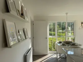 Beautiful 5* riverview home, private +free parking - Image 4