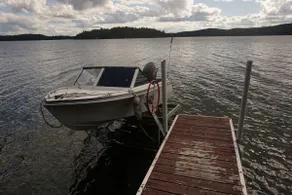 Water Front Cottage - Image 5
