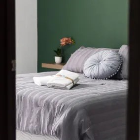 Deluxe apartment, centrally located and equipped. Apartment 4 - Image 3