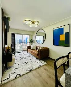 Stylish Flat w/ Skyline Views & Pool, San Isidro - Image 2