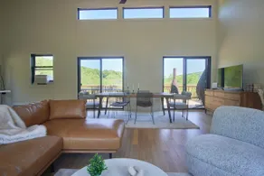 Ro House - A Modern Cabin w/ Hot Tub! - Image 2