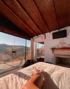 Double hydro, indoor fireplace and amazing view - Image 2