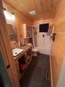 The Cozy Cabin - Image 3