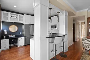 2B Downtown Condo—Walk Anywhere! - Image 5