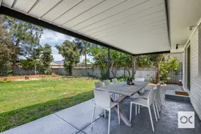 Cosy, coastal home 150m from beach - sleeps to 9 - Image 3
