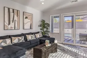 Elegant Villa 5BR, 4.5BA Pool/Hot Tub - Image 3