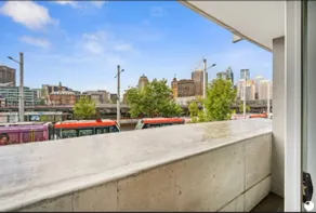Central stylish 1 bedroom with balcony and air-con - Image 5