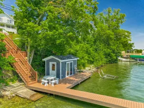 Farm House- Lakefront private dock and porch/views - Image 3