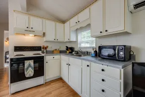Snuggle Up in our Teddy Cottage! - Image 5
