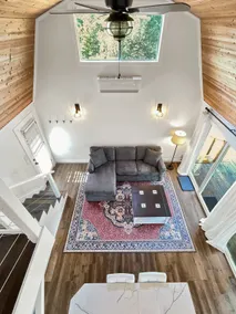 Elegant Country Cabin in Canyon Lake! - Image 4