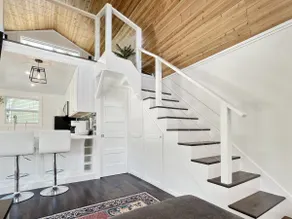 Elegant Country Cabin in Canyon Lake! - Image 5