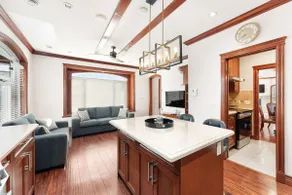 Near DT Vancouver | 3 Beds | 12min to YVR - Image 5