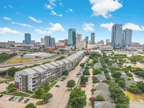 Texas Relaxing & Spacious Downtown 2.2 Bedroom - Image 3