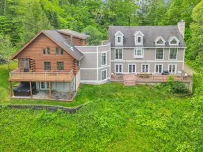 Sleeps 29 in 11k Sqft House w/ Pool, HotTub & Lake - Image 2