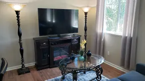 Elegant Studio Apt. House Near Emanuel Hospital - Image 2