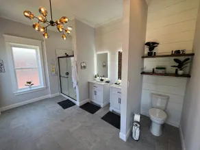 4 King Beds! Remodeled - Gated Parking- Sleeps 21 - Image 3