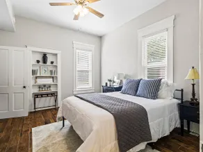 Downtown Rogers | 4 Bedroom Charming House - Image 4