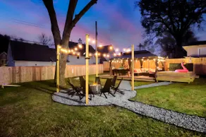 Funky Memphis Vibe! Pool, FirePit, Close to Dwntwn - Image 3