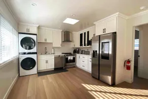 Beach Lover’s 2B1B • 15min SF/SFO • Free Parking - Image 3