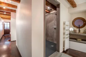 Hyper Centre apartment with view of the Château - Image 4