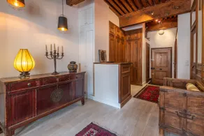 Hyper Centre apartment with view of the Château - Image 3