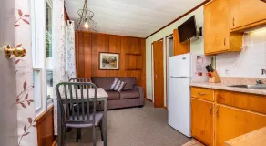 Private 1 Bedroom Cottage #4 - Image 3