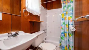 Private 1 Bedroom Cottage #4 - Image 5