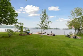 Kashwakamak Lake Cottage (Sauna and Hot tub!) - Image 4