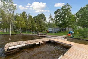 Kashwakamak Lake Cottage (Sauna and Hot tub!) - Image 2