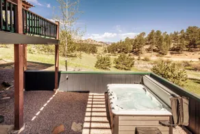 Design Cabin | Hot Tub | Private Ridge Hike - Image 2