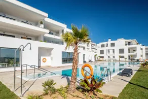 Sea view apartment, 9 min walk to the beach - Image 3
