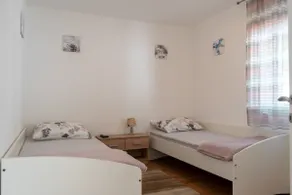 Zrmanja Vrelo - spacious house for nature lovers - Image 3