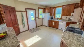 3 Peaks Farmhouse on Root River - Image 5