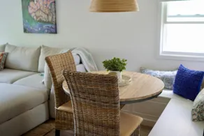 Modern Condo steps to the Beach - Image 4
