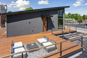 Private Modern Apartment - Image 2