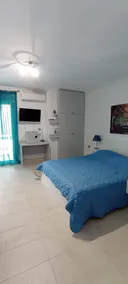 Alexandra Apartment - Image 2