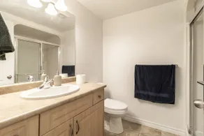 5min->Masonville-UWO|In-unit Laundry - Image 5