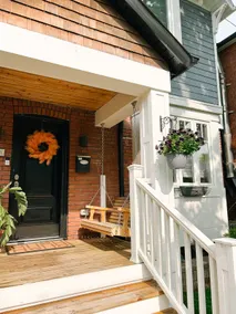 Stylish Toronto Family Retreat - Image 2