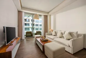 Cozy 1BDR Apt| Infinity Pool, Across My Khe Beach - Image 5