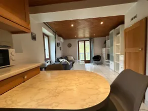Large duplex with 2 independent bedrooms - Image 2