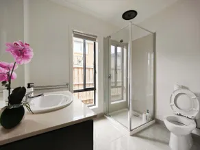 Beautiful 4 Bedrooms Houses - Image 5